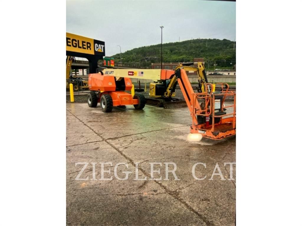 JLG 660SJ Karos emelők