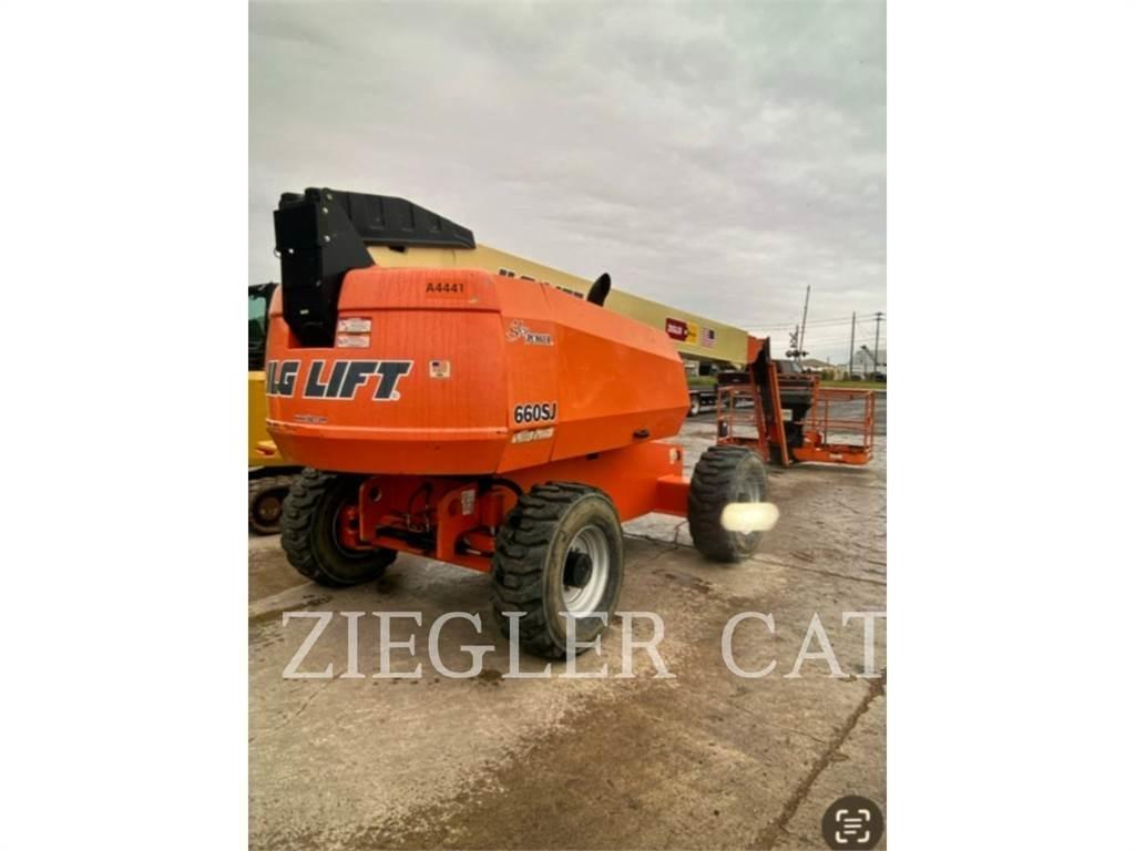 JLG 660SJ Karos emelők