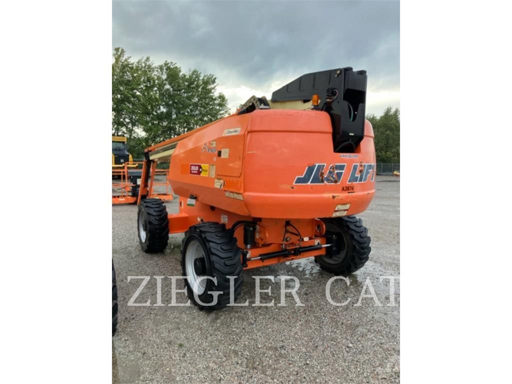 JLG 660SJ Karos emelők
