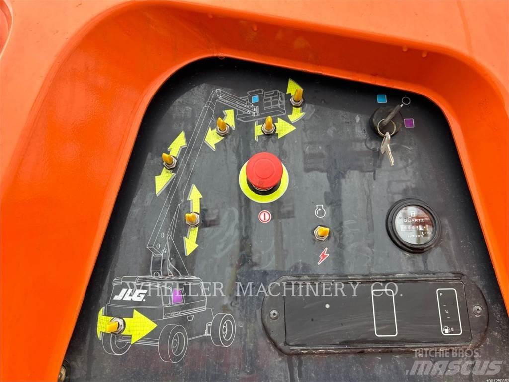 JLG 660SJ SP Karos emelők