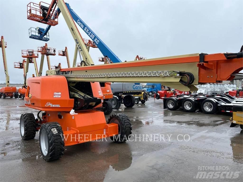 JLG 660SJ SP Karos emelők