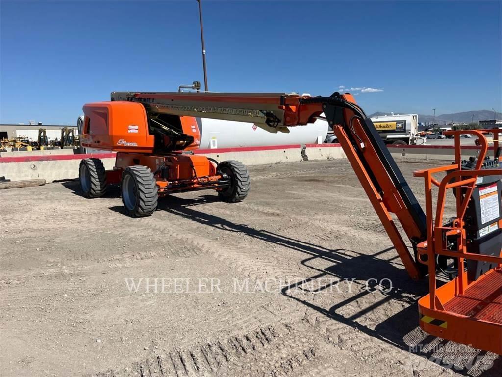 JLG 660SJ SP Karos emelők