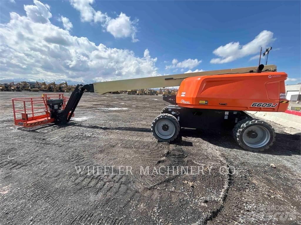 JLG 660SJ SP Karos emelők