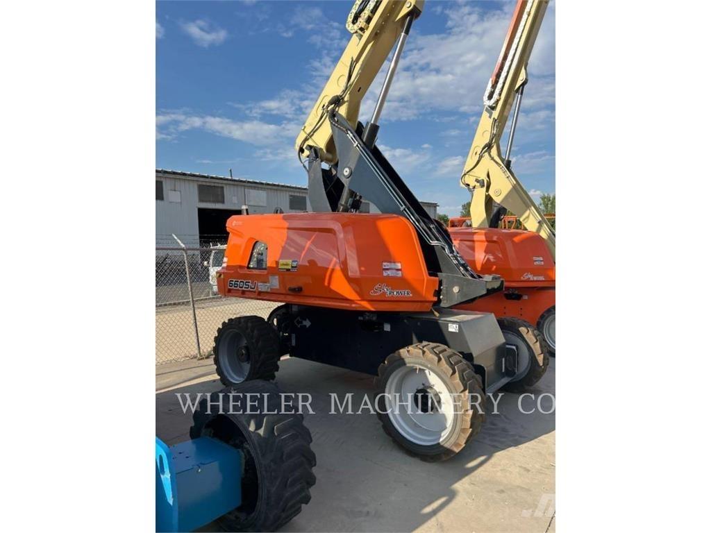JLG 660SJ SP Karos emelők