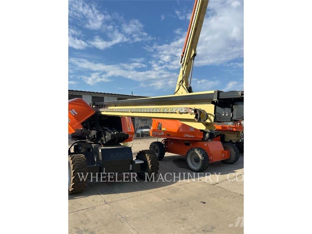 JLG 660SJ SP Karos emelők