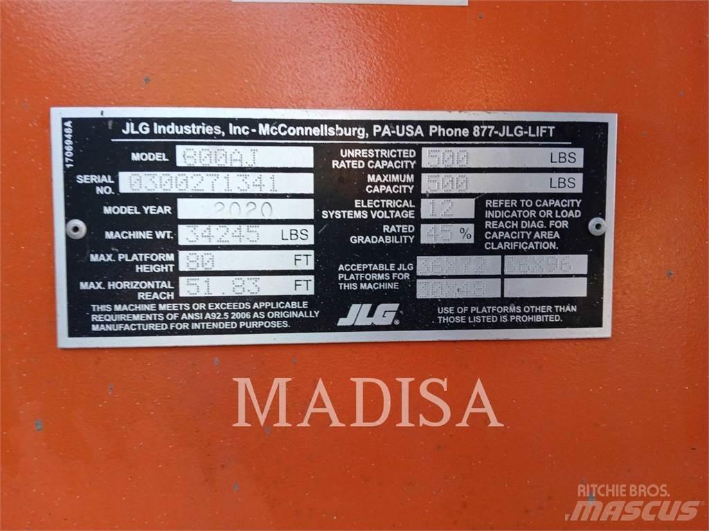 JLG 800 AJ Karos emelők