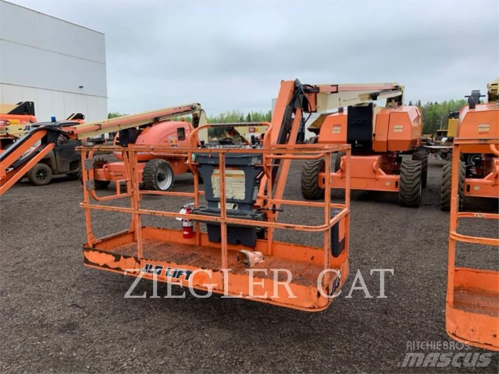 JLG 800AJ Karos emelők
