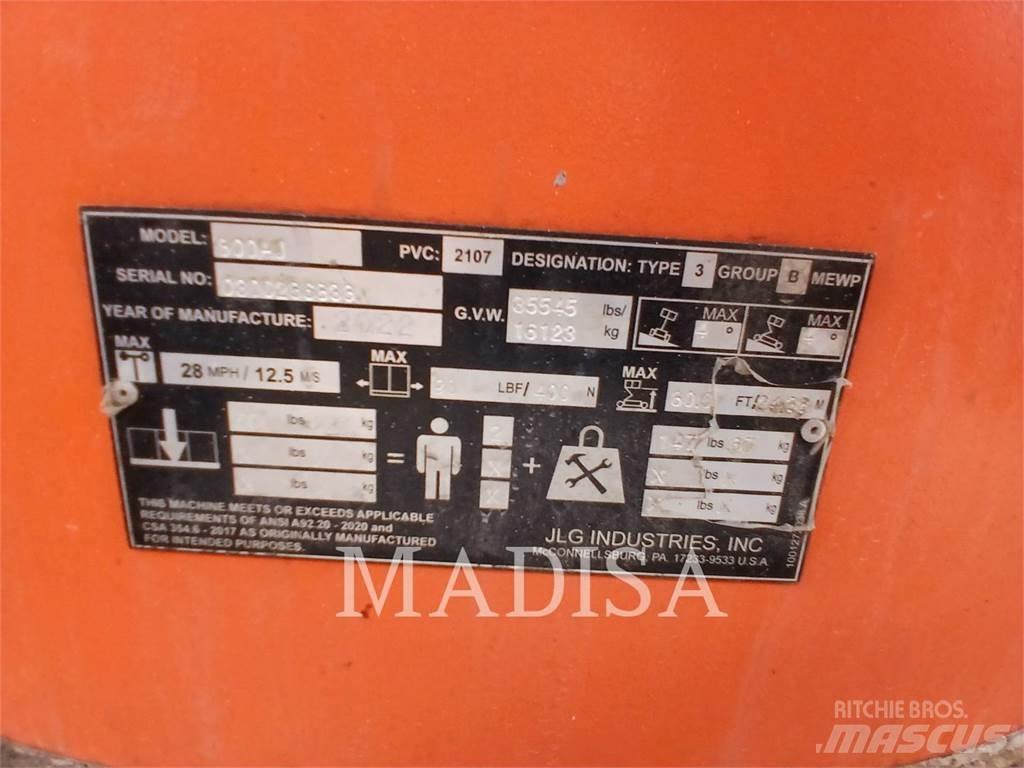 JLG 800AJ Karos emelők