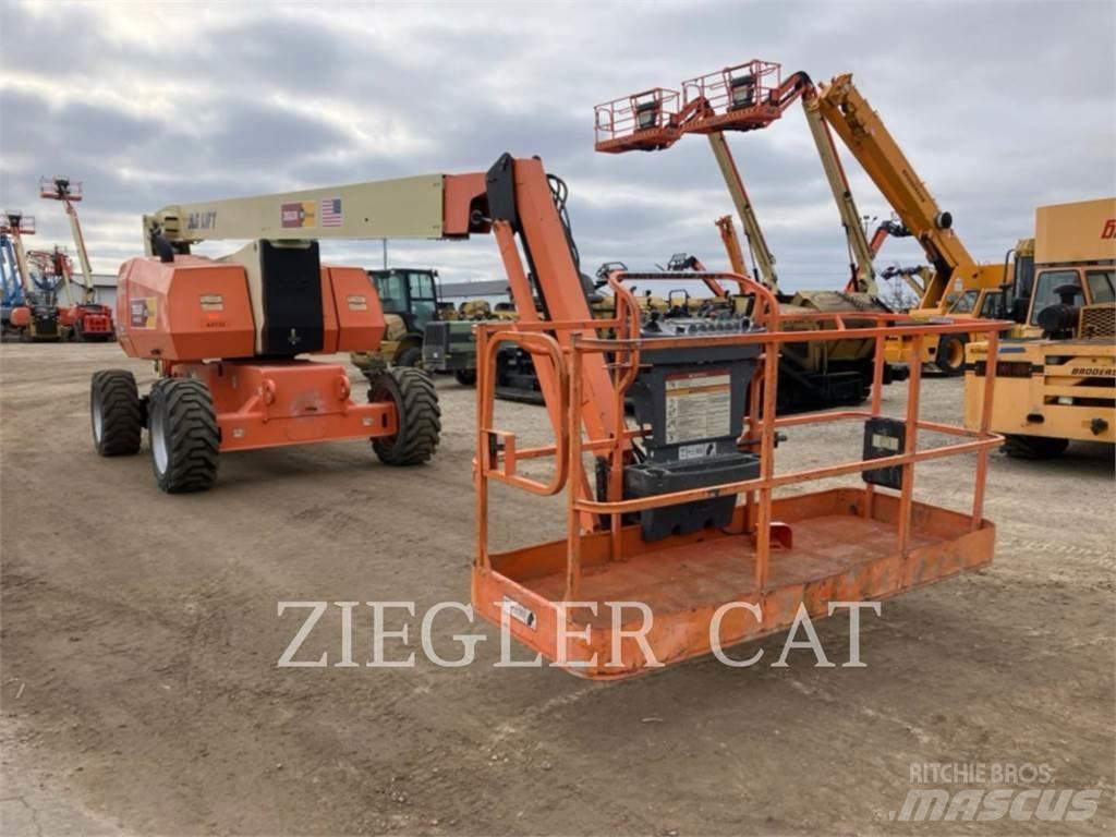 JLG 800AJ Karos emelők