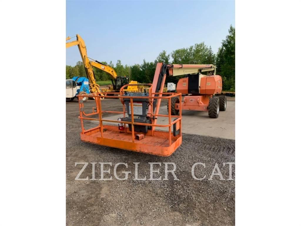 JLG 800AJ Karos emelők