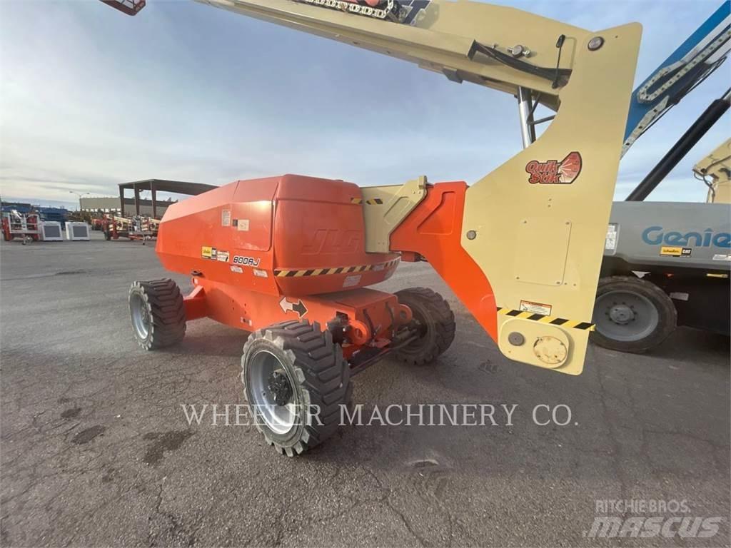 JLG 800AJ SP Karos emelők