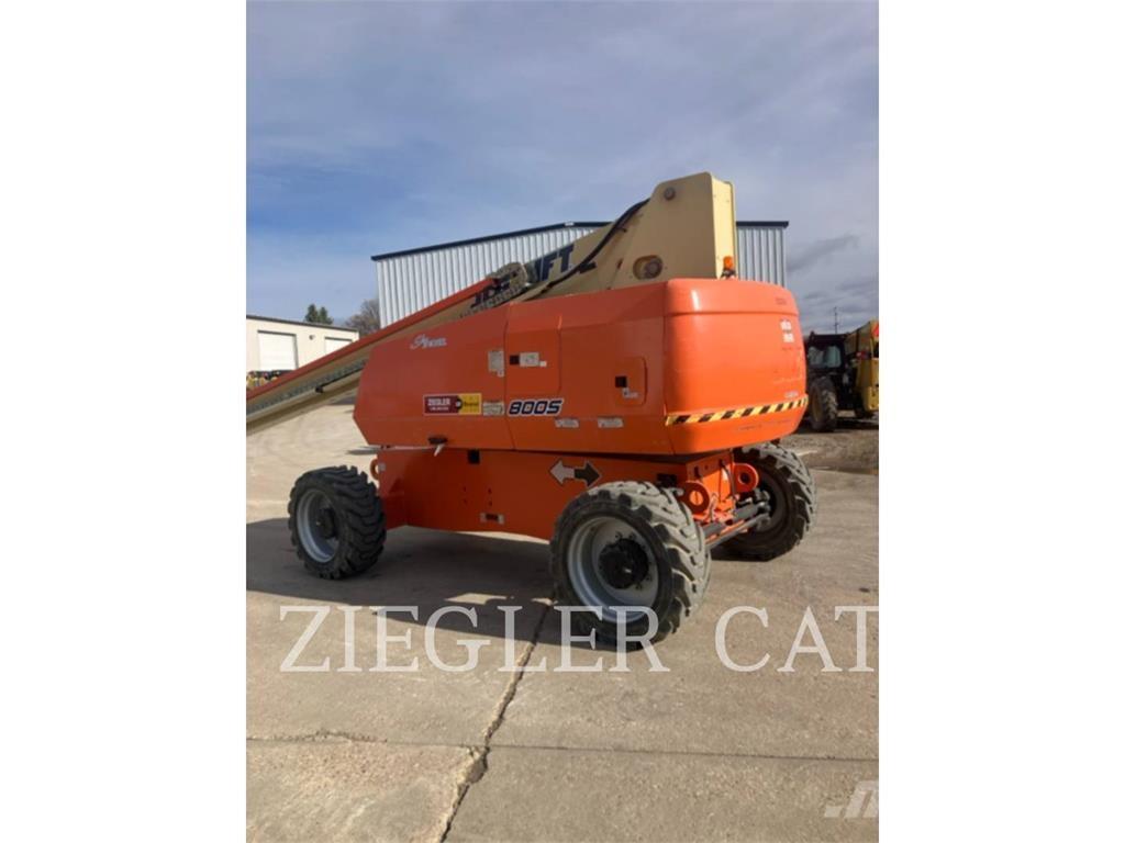 JLG 800S Karos emelők