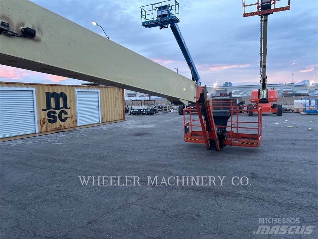 JLG 860SJ Karos emelők