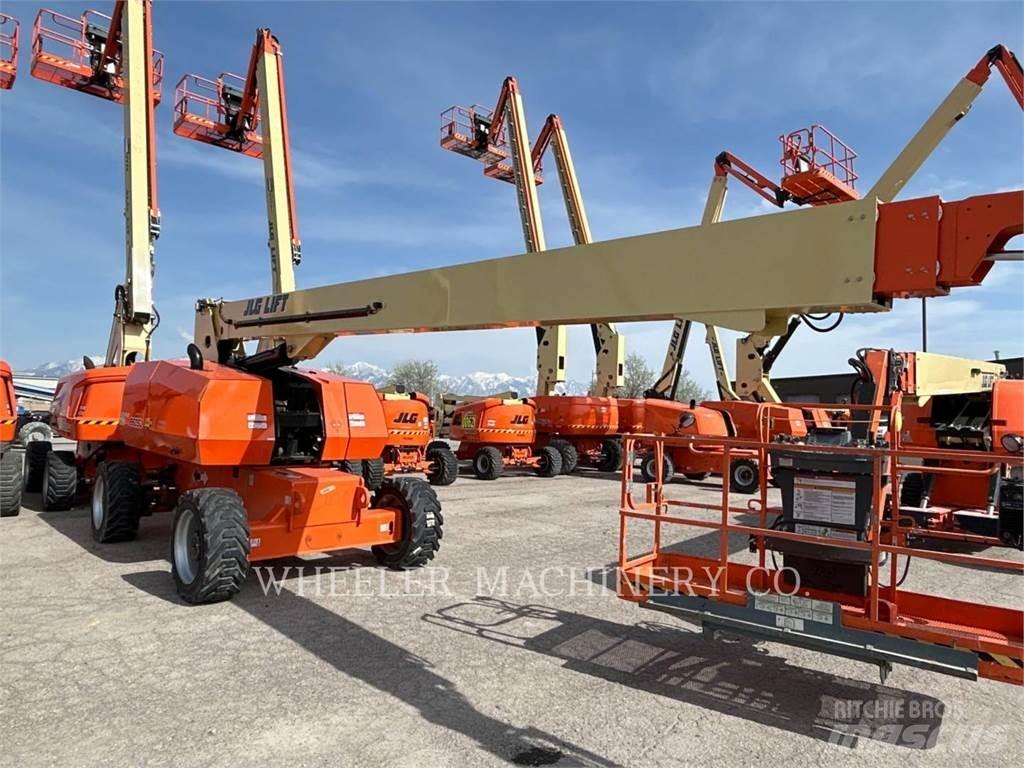 JLG 860SJ Karos emelők