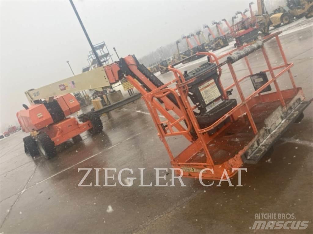 JLG 860SJ Karos emelők