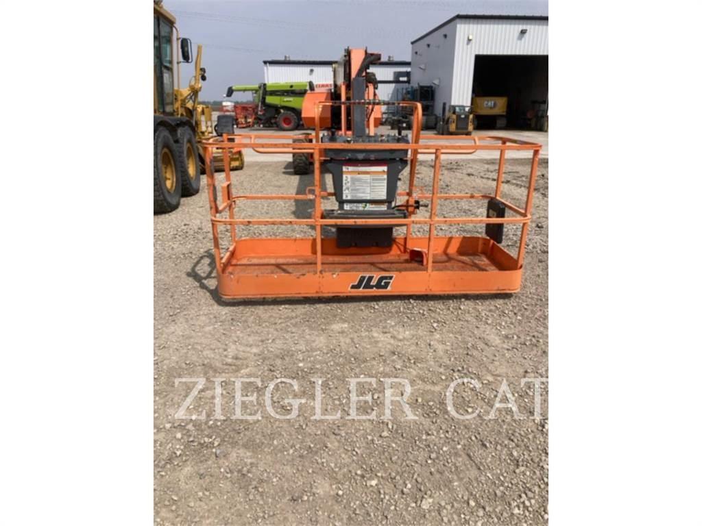 JLG 860SJ Karos emelők