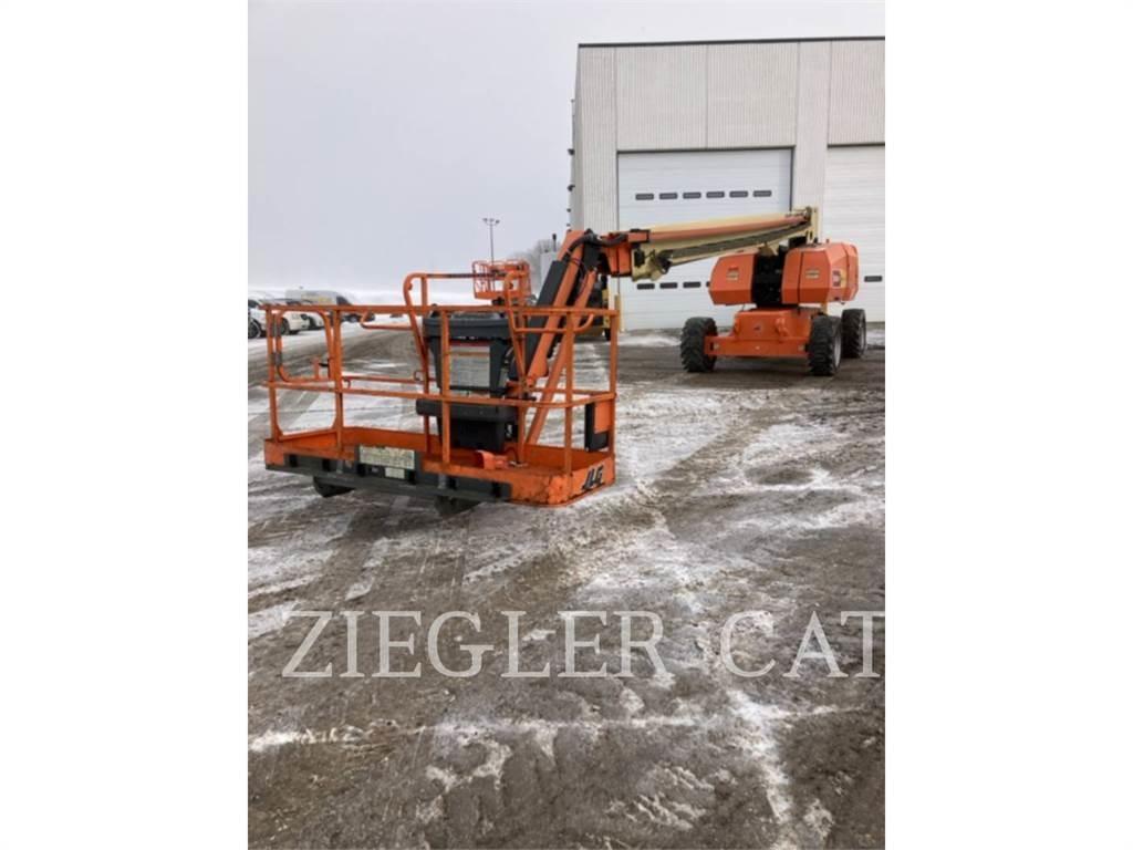 JLG 860SJ Karos emelők