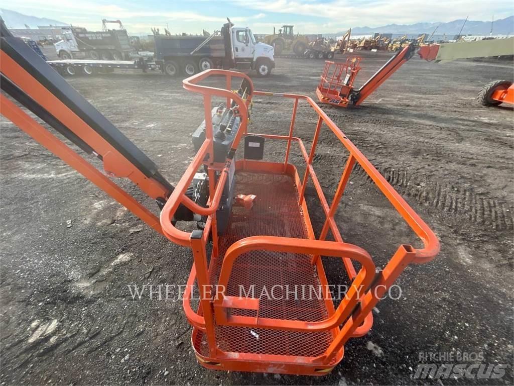 JLG 860SJ SP Karos emelők
