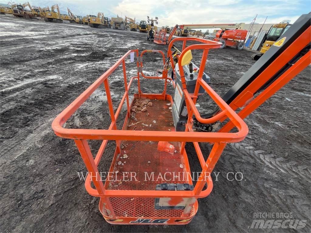 JLG 860SJ SP Karos emelők