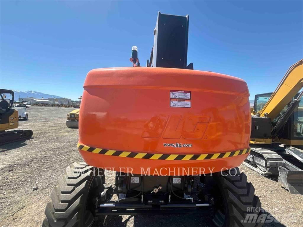 JLG 860SJ SP Karos emelők