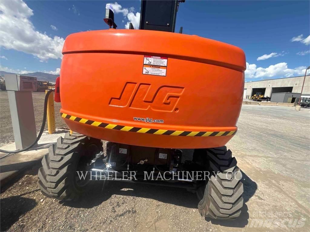 JLG 860SJ SP Karos emelők