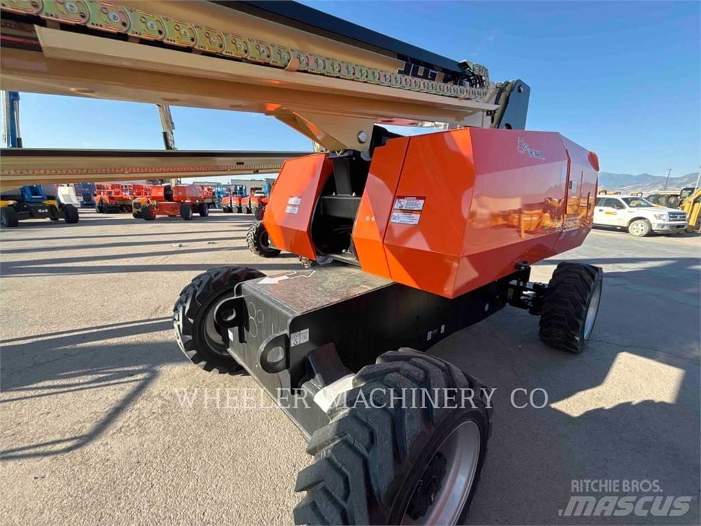 JLG 860SJ SP Karos emelők