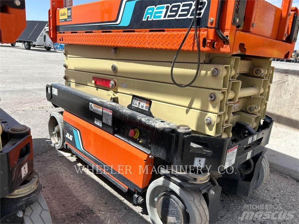 JLG AE1932 Ollós emelők