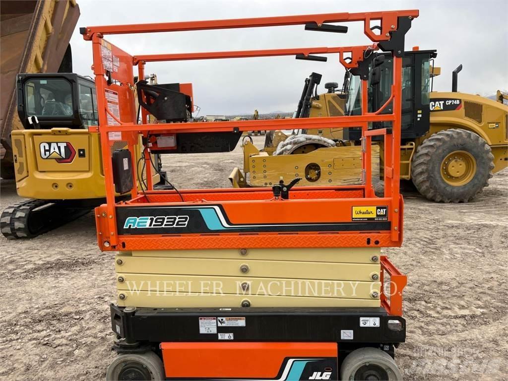 JLG AE1932 Ollós emelők