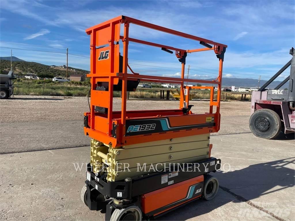 JLG AE1932 Ollós emelők