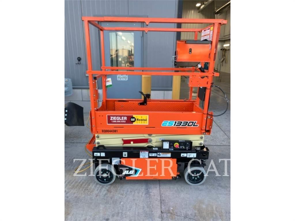 JLG ES1330L Ollós emelők