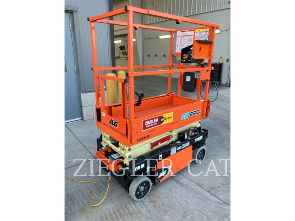 JLG ES1330L Ollós emelők