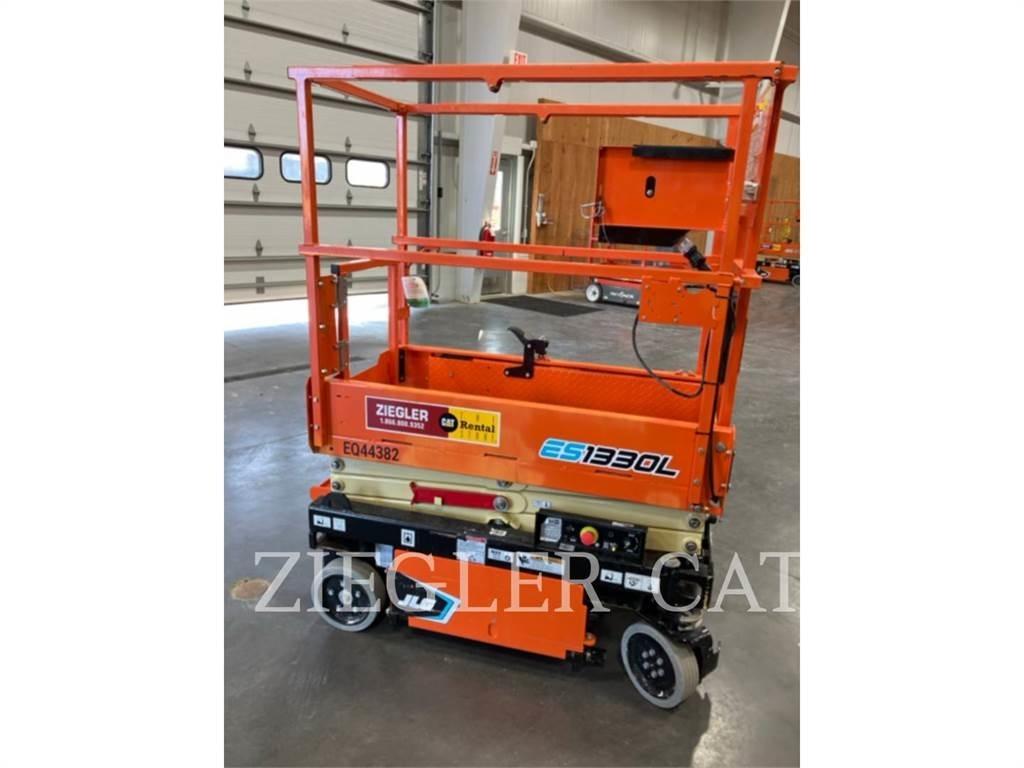 JLG ES1330L Ollós emelők