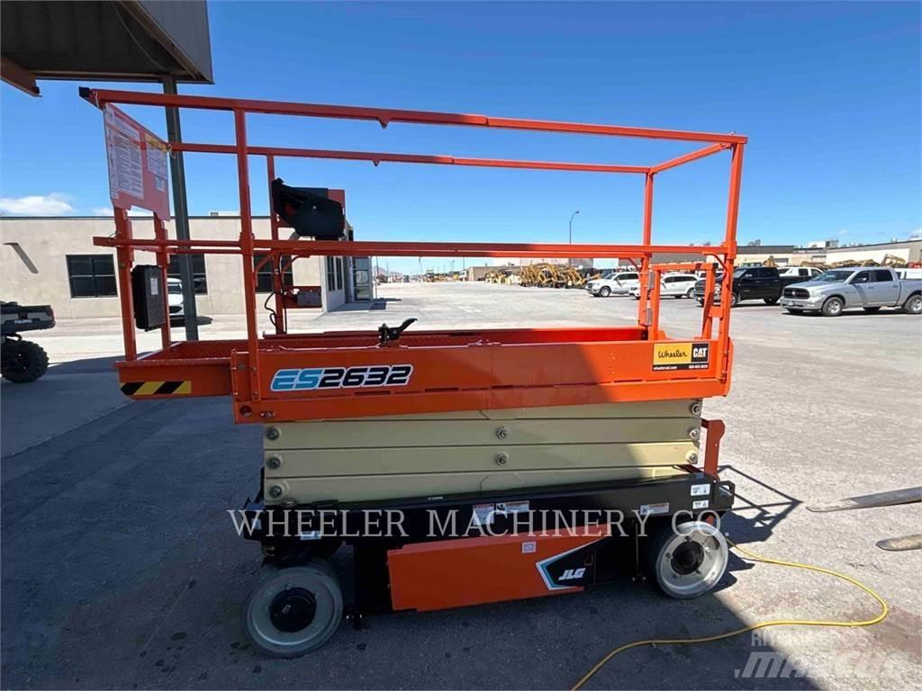 JLG ES2632 Ollós emelők