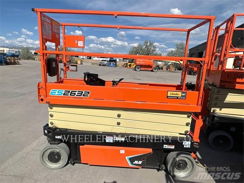 JLG ES2632 Ollós emelők
