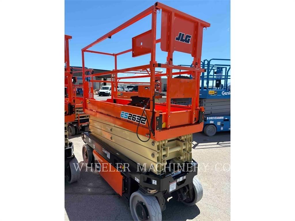 JLG ES2632 Ollós emelők
