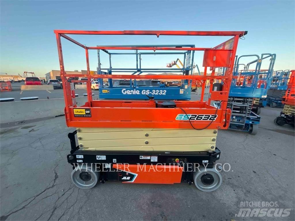 JLG ES2632 Ollós emelők
