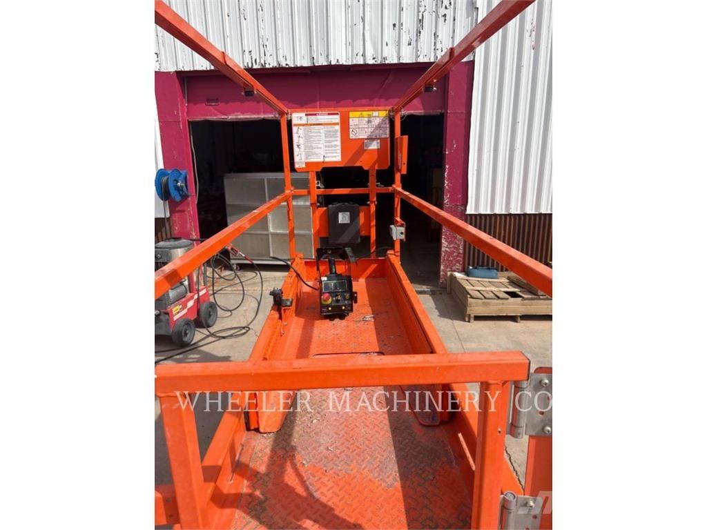 JLG ES2632 Ollós emelők