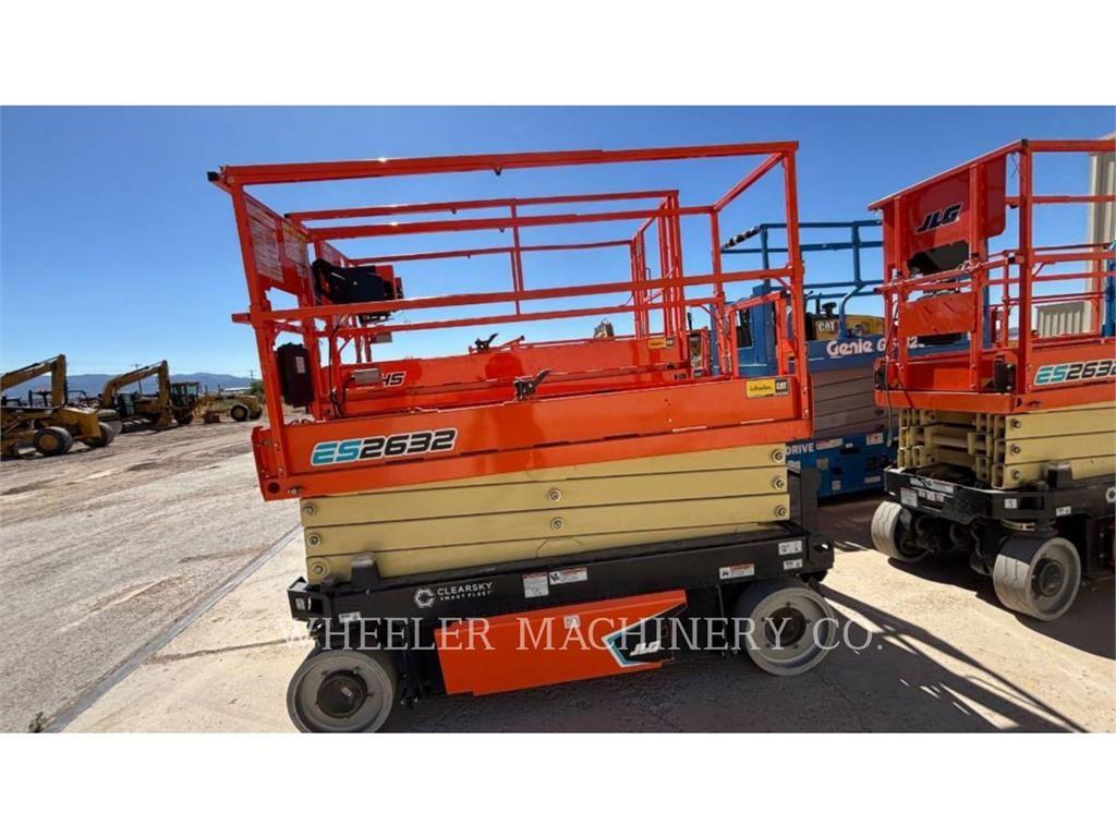 JLG ES2632 Ollós emelők