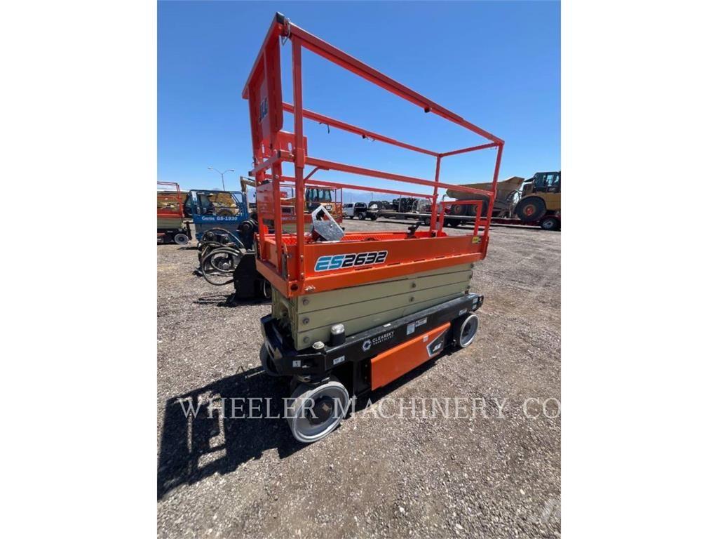 JLG ES2632 Ollós emelők