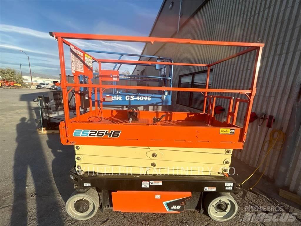 JLG ES2646 Ollós emelők