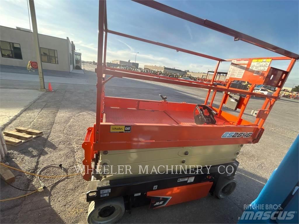 JLG ES2646 Ollós emelők