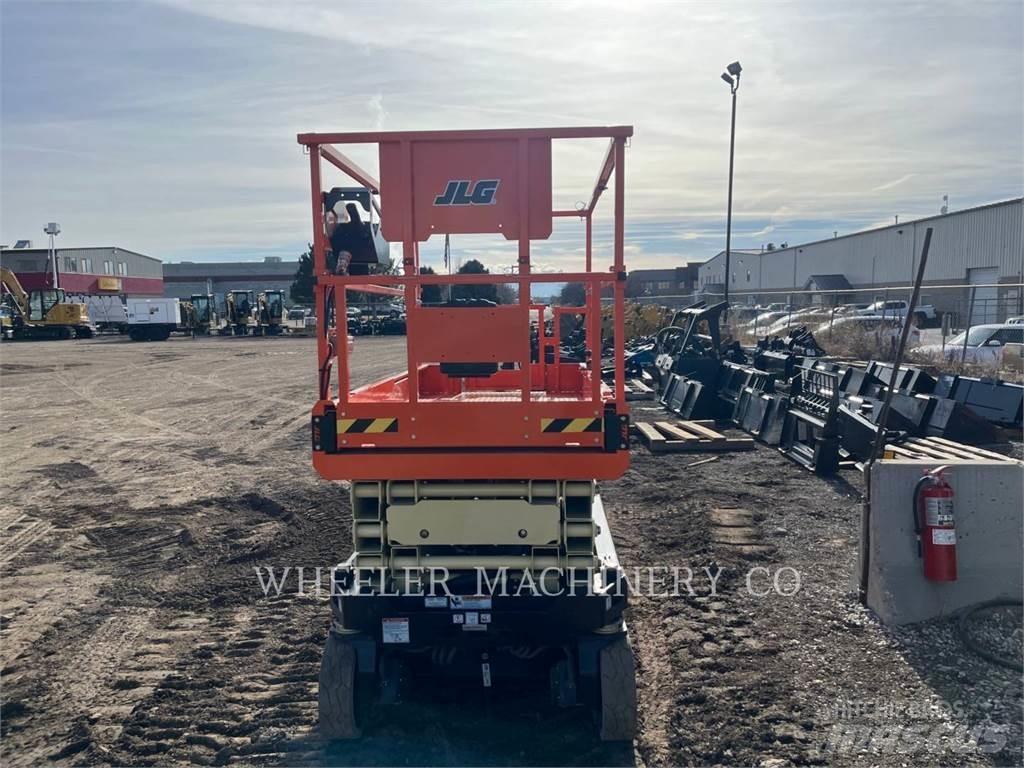 JLG ES2646 Ollós emelők