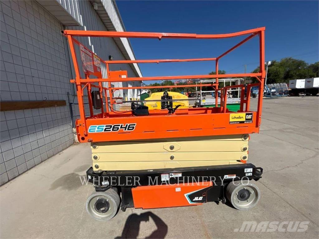JLG ES2646 Ollós emelők