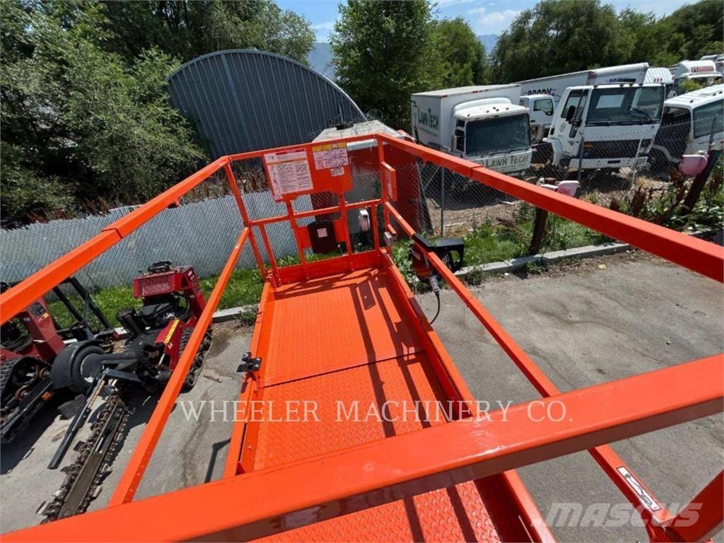 JLG ES3246 Ollós emelők