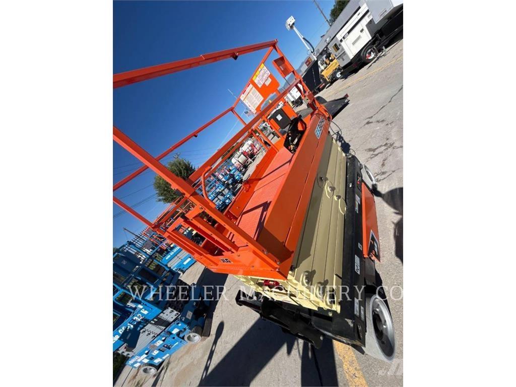 JLG ES3246 Ollós emelők