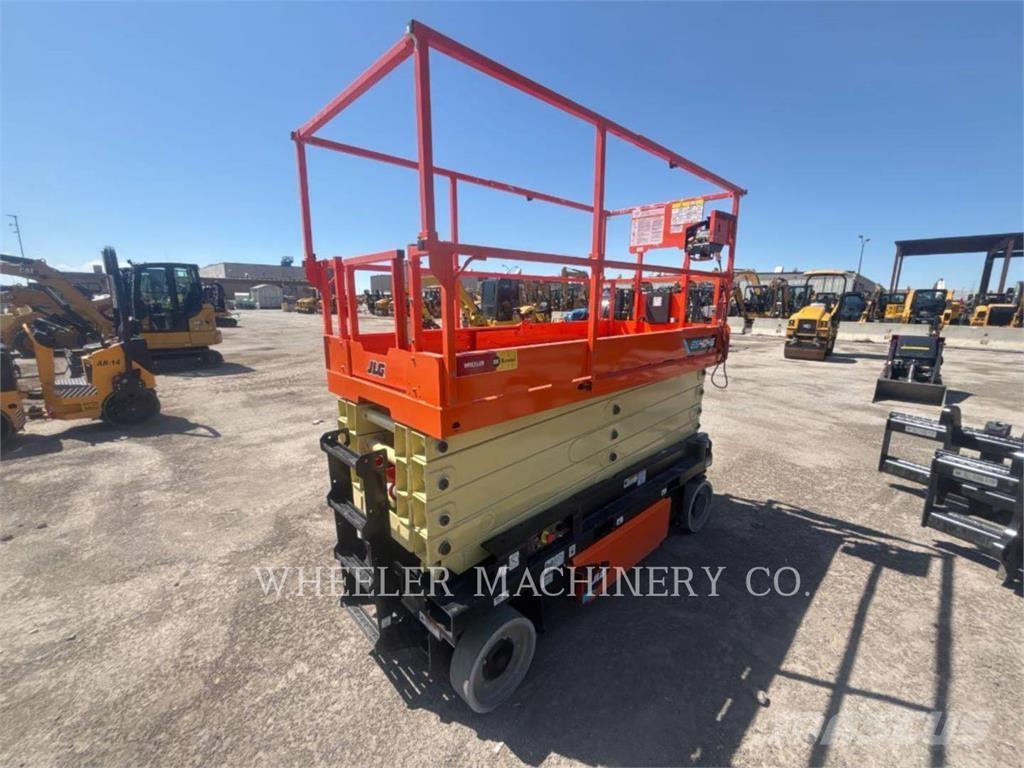 JLG ES4046 Ollós emelők