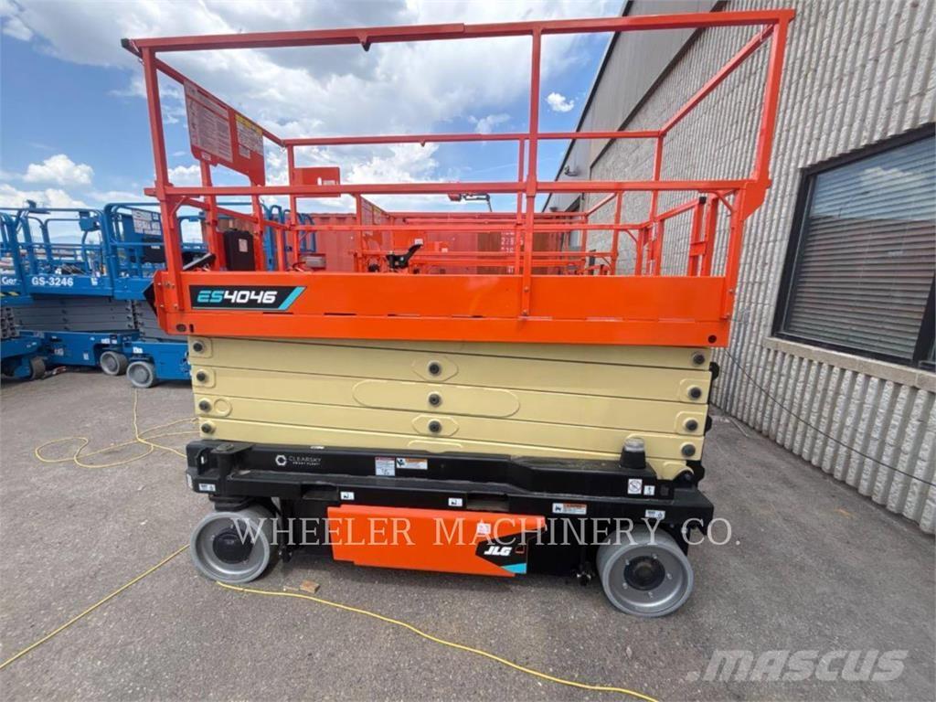 JLG ES4046 Ollós emelők