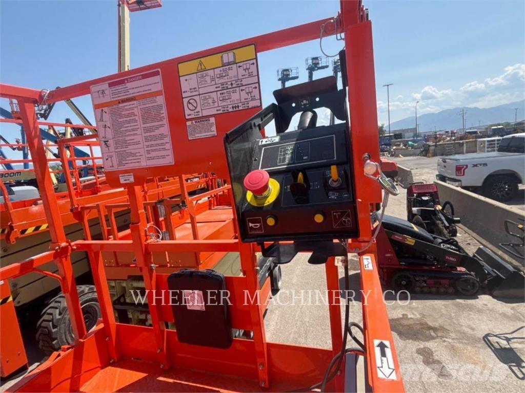 JLG ES4046 Ollós emelők