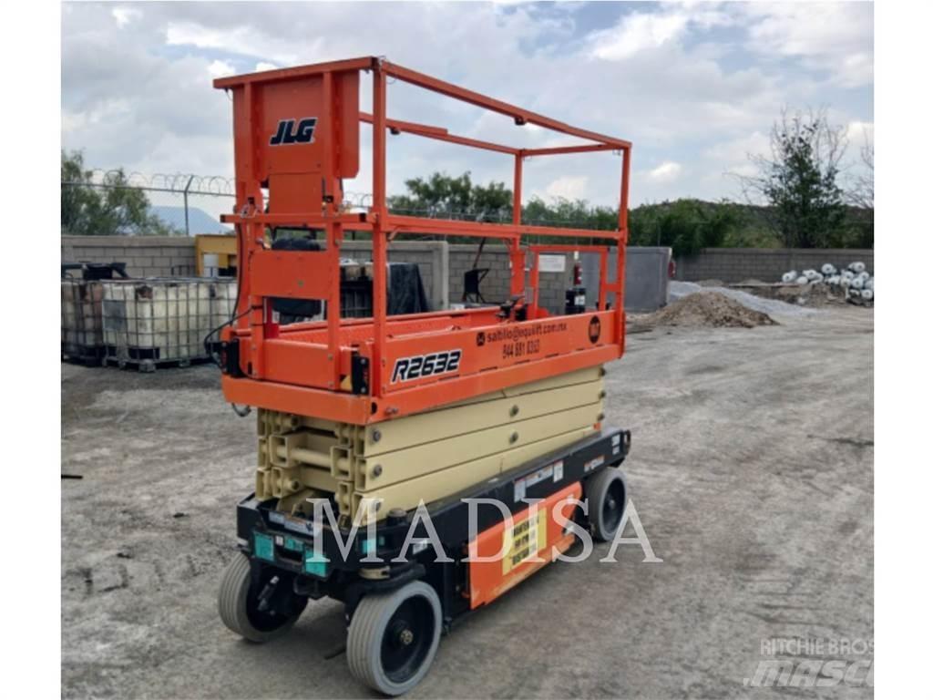 JLG R2632 Karos emelők
