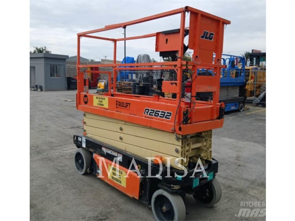 JLG R2632 Karos emelők